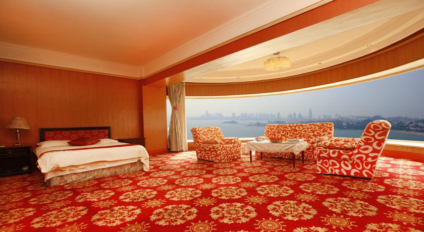 Donghai Grand Hotel Qingdao Rum bild