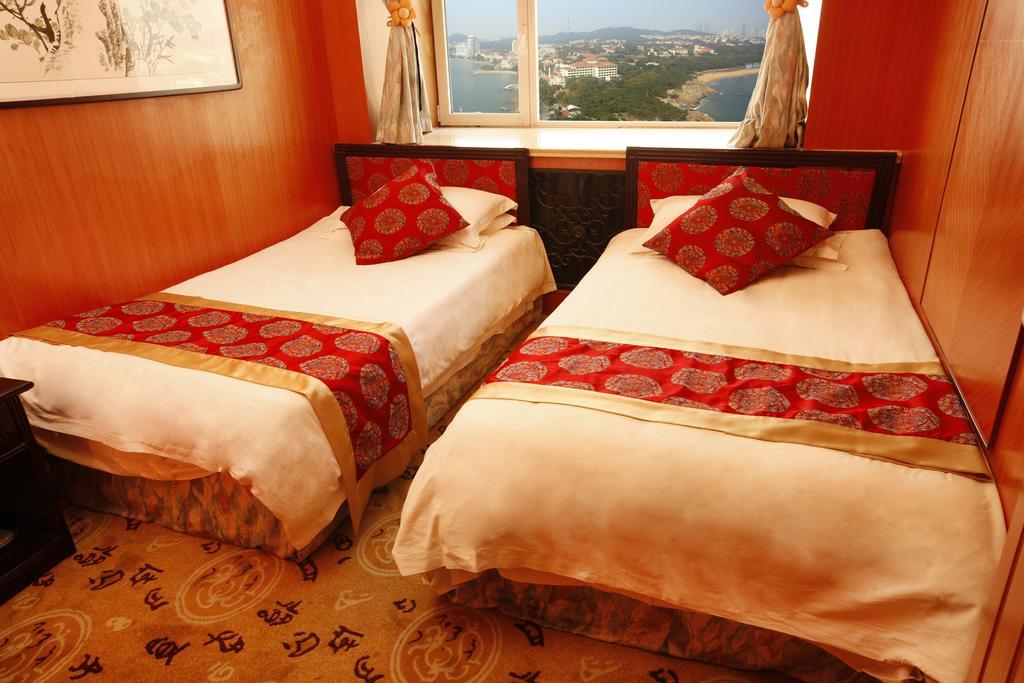 Donghai Grand Hotel Qingdao Rum bild