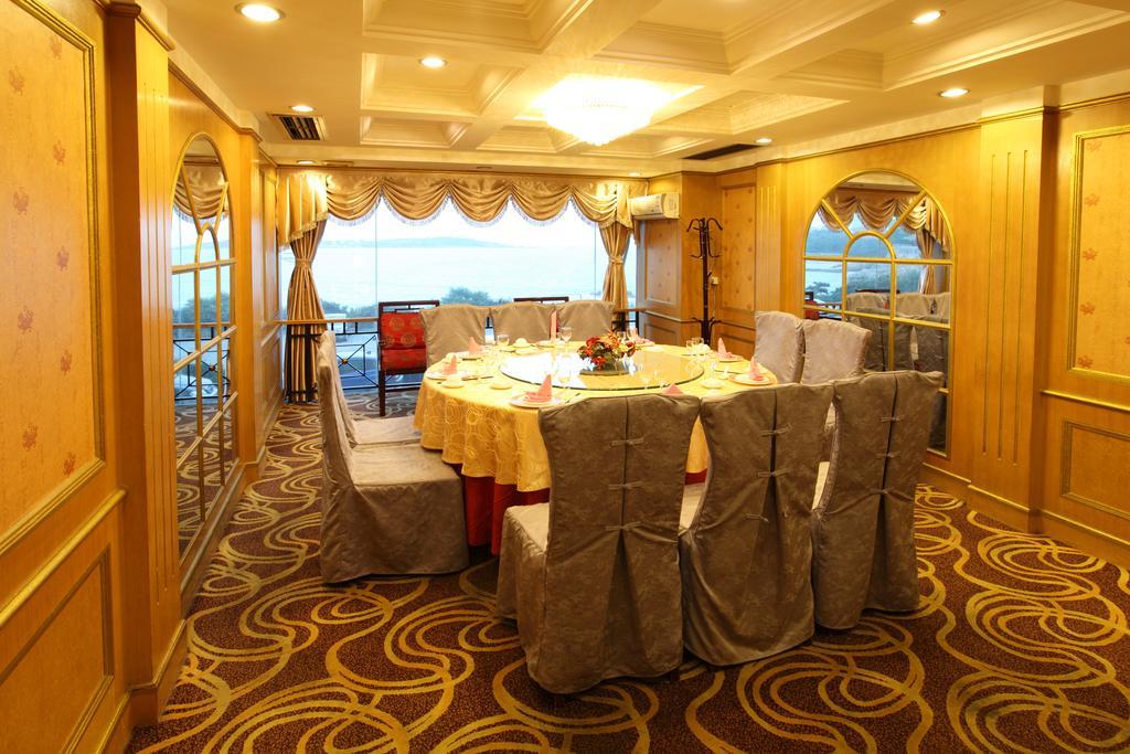 Donghai Grand Hotel Qingdao Exteriör bild